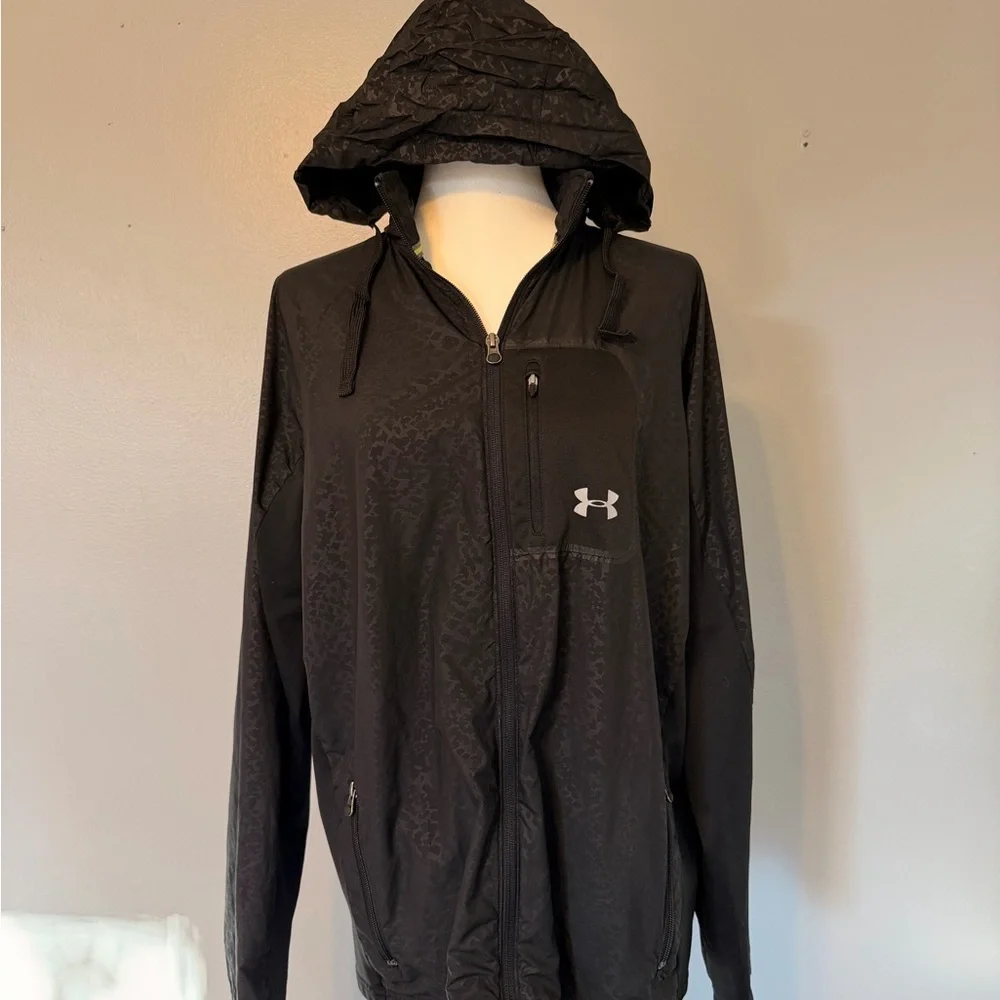 Under Armour Men’s Black Windbreaker